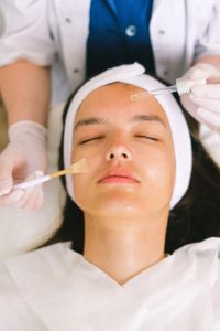 How Does Dermaplaning Work 